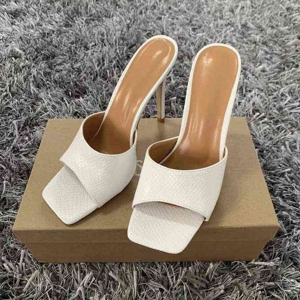 slippers women high thin heels sandals black white summer trend square peep toe female party dress sandles fashion alligator pattern 220304
slippers women high thin heels sandals black white summer trend square peep toe female party dress sandles fashion alligator pattern 220304