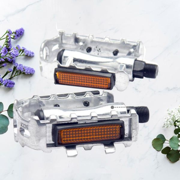bike pedals 1 pair of aluminum alloy mountain pedal with anti-slip spike accessory (silver)
bike pedals 1 pair of aluminum alloy mountain pedal with anti-slip spike accessory (silver)