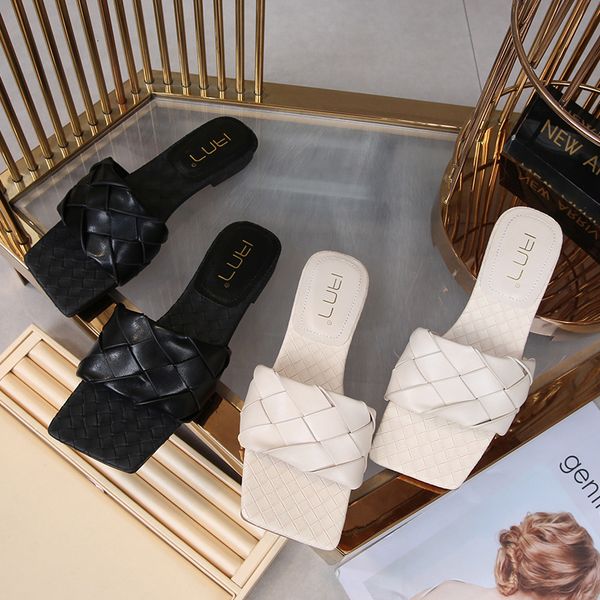 slippers women's slippers in high heels, square-headed fabric slippers, large 41-43 sizes, for the summer 22la, Black
slippers women's slippers in high heels, square-headed fabric slippers, large 41-43 sizes, for the summer 22la, Black