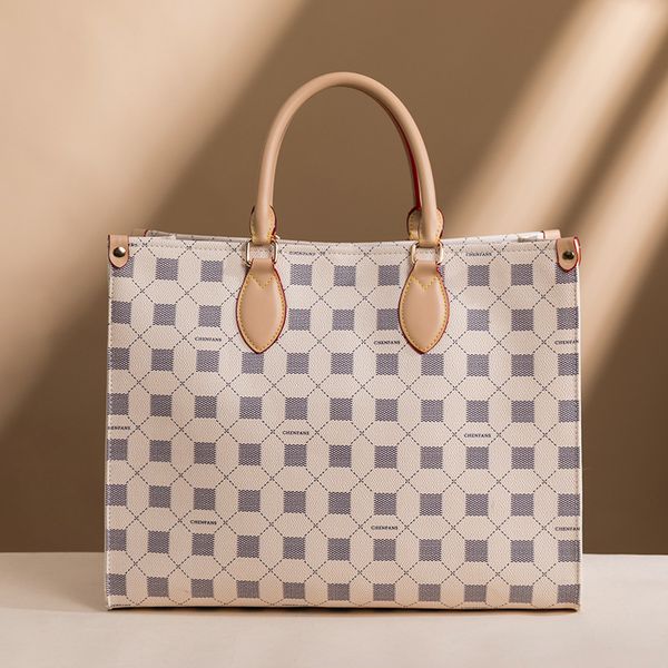 new handbags plaid women's bag commut1 chessboard large capacity tote single shoulder diagonal handbag factory direct sale
new handbags plaid women's bag commut1 chessboard large capacity tote single shoulder diagonal handbag factory direct sale
