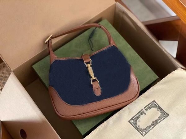 mini marc bags snapsdesigner 2021 multi pochette family akend onthego p saddle bag classic high-quality underarm tb telfar {category}, Black
mini marc bags snapsdesigner 2021 multi pochette family akend onthego p saddle bag classic high-quality underarm tb telfar {category}, Black