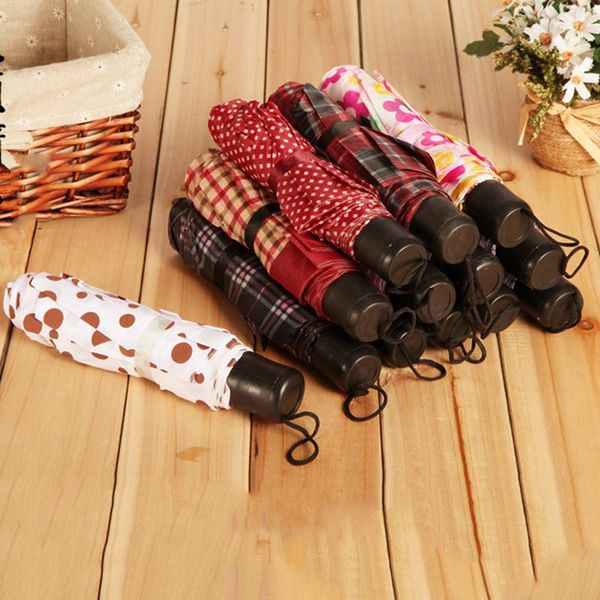 umbrellas couple flower color short handle portable mini folding umbrella wholesale manufacturer gift 3 styles.
umbrellas couple flower color short handle portable mini folding umbrella wholesale manufacturer gift 3 styles.