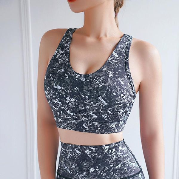 yoga outfit spring and summer 21 print color back gathered damping bra fast dry breathable sports underwear
yoga outfit spring and summer 21 print color back gathered damping bra fast dry breathable sports underwear