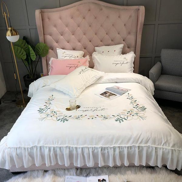 bedding sets white pink gray yellow washed silk cotton flowers embroidery princess set duvet cover bed sheet fitted pillowcases
bedding sets white pink gray yellow washed silk cotton flowers embroidery princess set duvet cover bed sheet fitted pillowcases