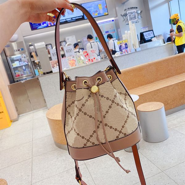 fashion new ladies bags 2021 new s this year's popular women's summer 2021 new fashion portable bucket bag korean version foreign
fashion new ladies bags 2021 new s this year's popular women's summer 2021 new fashion portable bucket bag korean version foreign