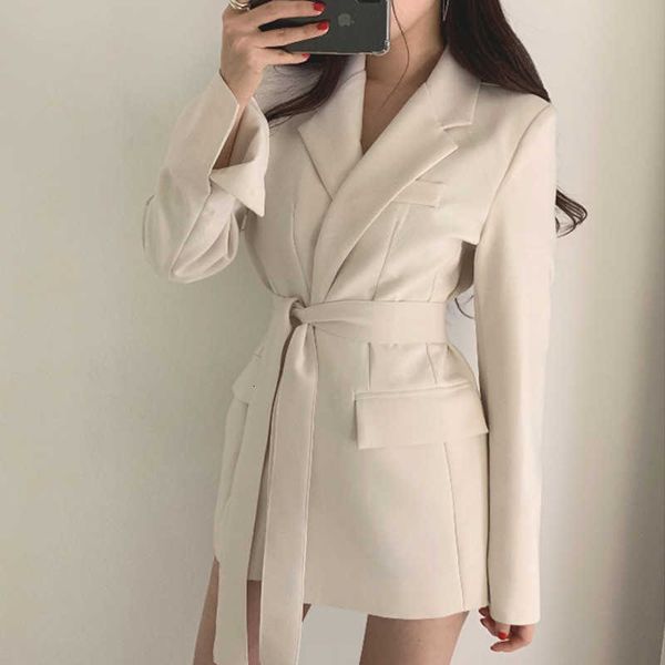women's wool & blends office ladies blazer women suits with belt outerwear jackets long sleeve elegant white black jacket female v
women's wool & blends office ladies blazer women suits with belt outerwear jackets long sleeve elegant white black jacket female v
