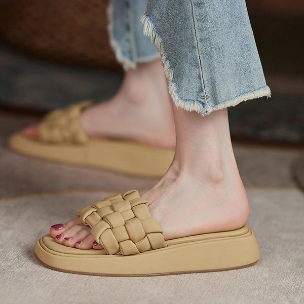 slippers 2021 women weave platform ladies square toe casual slides female soft bottom flat woman summer beach comfotable shoes, Black
slippers 2021 women weave platform ladies square toe casual slides female soft bottom flat woman summer beach comfotable shoes, Black