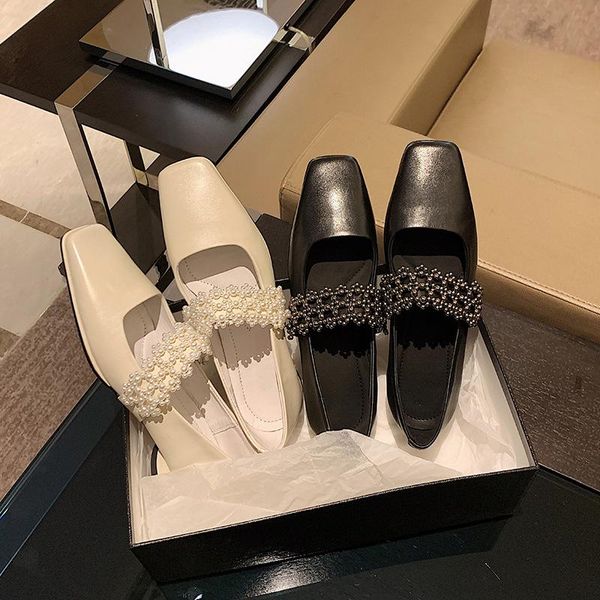 full-leather pearl mary jane spring 2021 square toe single shoes with low heels for women dress, Black
full-leather pearl mary jane spring 2021 square toe single shoes with low heels for women dress, Black