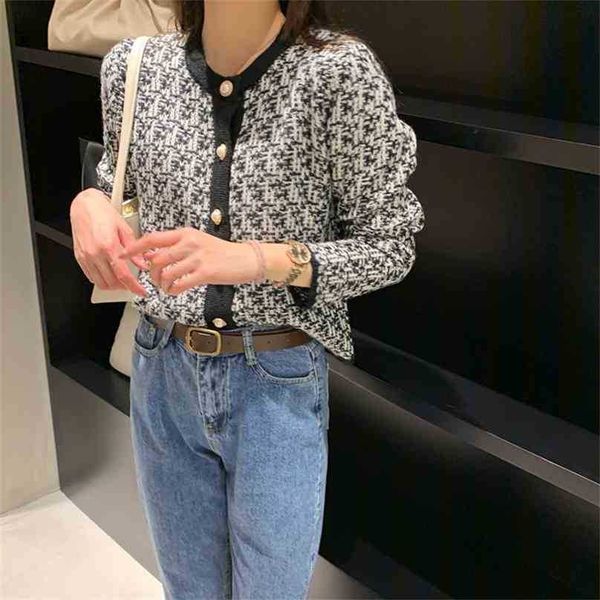 women vintage sweater spring autumn gold button single breasted knitted cardigan ladies casual chic korean short sweaters coats 210525, White;black
women vintage sweater spring autumn gold button single breasted knitted cardigan ladies casual chic korean short sweaters coats 210525, White;black