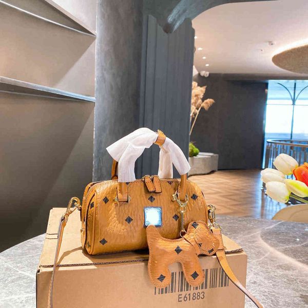 designersboston pillow mini bag genuine leather women's messenger shoulder bucket portable printed mobile phone bags ins trendy summer
designersboston pillow mini bag genuine leather women's messenger shoulder bucket portable printed mobile phone bags ins trendy summer