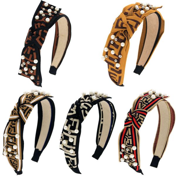 bead hoop manual color light luxury fashion headbuckle, Black;brown
bead hoop manual color light luxury fashion headbuckle, Black;brown