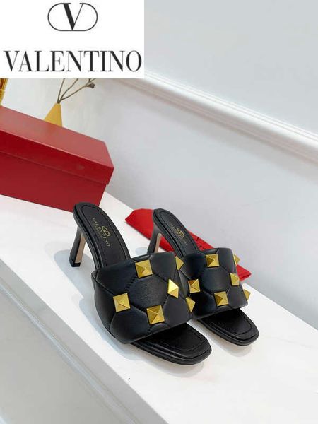 thongs designer luxury brand women shoes casual handmade walking tennis sandals slippers mules slides o53l, Black;white
thongs designer luxury brand women shoes casual handmade walking tennis sandals slippers mules slides o53l, Black;white