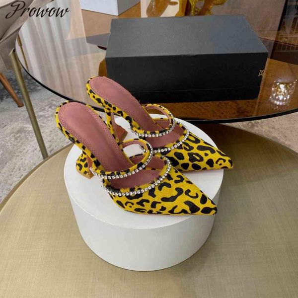 slippers prowow 2021 summer women shoes middle heelmed (5cm) knot pointed to toe, Black
slippers prowow 2021 summer women shoes middle heelmed (5cm) knot pointed to toe, Black