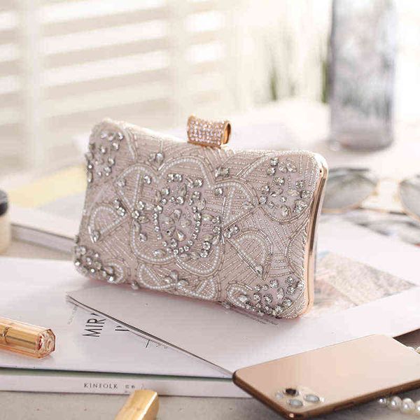 evening bags vrouwen avondtassen met diamanten borduurwerk vintage style party handtassen kralen metalen dag clutch portemonnee 220314
evening bags vrouwen avondtassen met diamanten borduurwerk vintage style party handtassen kralen metalen dag clutch portemonnee 220314