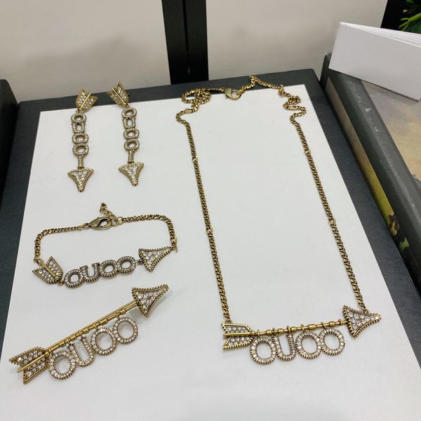 fashion letter charm earrings arrow earring for lady women party wedding lovers gift jewelry with box lz0331, Golden
fashion letter charm earrings arrow earring for lady women party wedding lovers gift jewelry with box lz0331, Golden