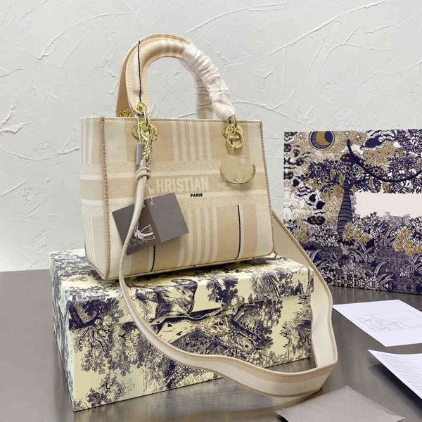 multi pochette bag onthego mini bags dijia's color with cross strap strap, stripe, rattan embroidery and portable lady's b zhouzho
multi pochette bag onthego mini bags dijia's color with cross strap strap, stripe, rattan embroidery and portable lady's b zhouzho