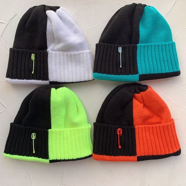 hat autumn and winter color matching wool female korean hip hop pin street cold couple warm pullover male, Blue;gray
hat autumn and winter color matching wool female korean hip hop pin street cold couple warm pullover male, Blue;gray