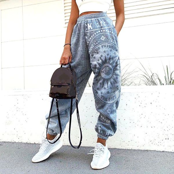 2021 new printed loose harem overalls korean style women pants cargo pants women y2k pants sweatpants goth for women, Black;white
2021 new printed loose harem overalls korean style women pants cargo pants women y2k pants sweatpants goth for women, Black;white