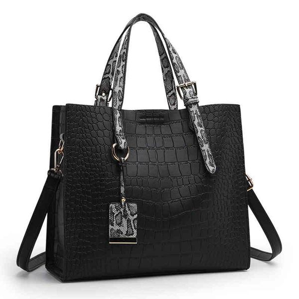 snake women's 2021 skin new pattern diana fashion atmosphere hand simple pendant single shoulder diagonal bag
snake women's 2021 skin new pattern diana fashion atmosphere hand simple pendant single shoulder diagonal bag