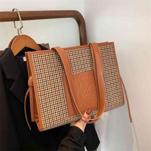 80% off outlet store autumn new high-grade texture single shoulder armpit bag high-capacity woolen tote for factory online sale, Black;red
80% off outlet store autumn new high-grade texture single shoulder armpit bag high-capacity woolen tote for factory online sale, Black;red