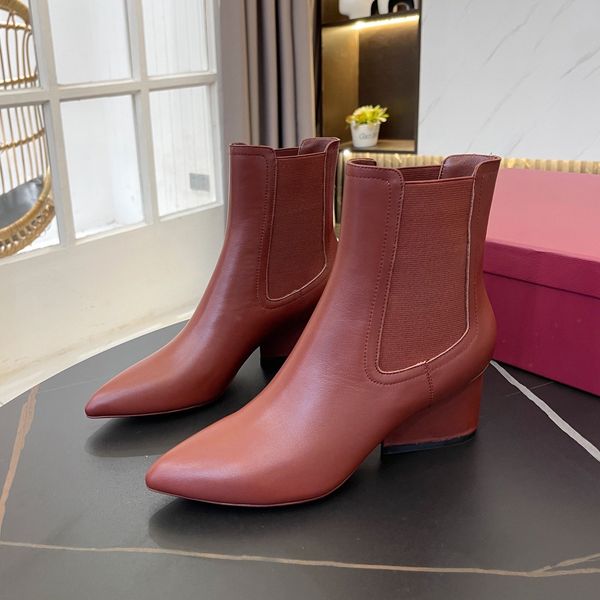 fashion high heel women shoes designer comfortable leather brand luxury short boots size 35-40, Red;white
fashion high heel women shoes designer comfortable leather brand luxury short boots size 35-40, Red;white