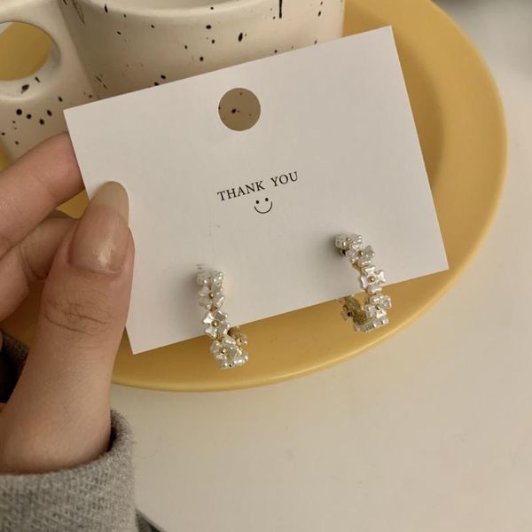 hoop & huggie 2021 simulated shell flower small circle earrings opening c shaped for women fashion party statement jewelry, Golden;silver
hoop & huggie 2021 simulated shell flower small circle earrings opening c shaped for women fashion party statement jewelry, Golden;silver