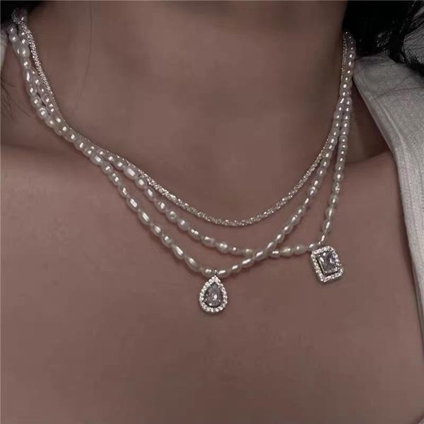 chokers french super fairy natural pearl necklace women's net red temperament retro simple and luxurious clavicle chain women, Golden;silver
chokers french super fairy natural pearl necklace women's net red temperament retro simple and luxurious clavicle chain women, Golden;silver