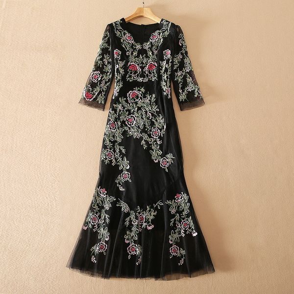 dresses european and american women's wear for spring 2021 seven-quarter sleeve v neck mesh heavy embroidery fashionable fishtail dress, Black;gray
dresses european and american women's wear for spring 2021 seven-quarter sleeve v neck mesh heavy embroidery fashionable fishtail dress, Black;gray