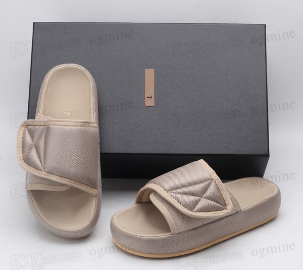 slippers shoes season 6 7 nylon slides summer men women fashion black embroidery waterproof outdoor slide size sandals slider 36-44 68nn#, White;red
slippers shoes season 6 7 nylon slides summer men women fashion black embroidery waterproof outdoor slide size sandals slider 36-44 68nn#, White;red