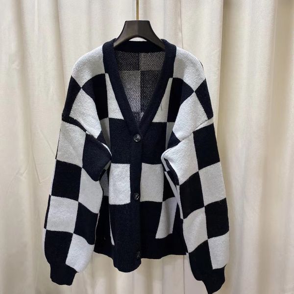 2021 autumn winter milan runway sweaters v neck long sleeve print high end jacquard cardigan women's designer clothing 1108-13, White;black
2021 autumn winter milan runway sweaters v neck long sleeve print high end jacquard cardigan women's designer clothing 1108-13, White;black