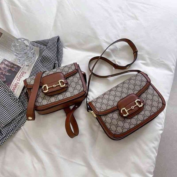 2022 factory wholesale seat buckle women's fashion retro printed armpit bag minority single shoulder messenger bag uv3y
2022 factory wholesale seat buckle women's fashion retro printed armpit bag minority single shoulder messenger bag uv3y
