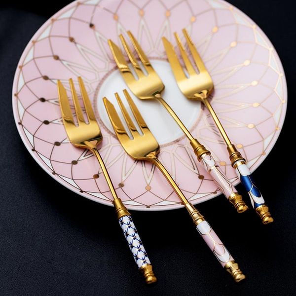 forks vintage cultery stainless steel golden cake fork dessert fruit ceramic long handle used for pastry in party snail tab
forks vintage cultery stainless steel golden cake fork dessert fruit ceramic long handle used for pastry in party snail tab