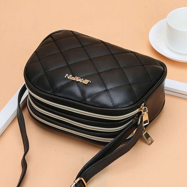 satchel women's shoulder bag student diagonal cross simple leisure korean versatile small mobile phone
satchel women's shoulder bag student diagonal cross simple leisure korean versatile small mobile phone