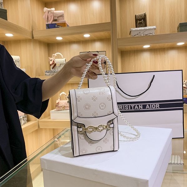 luxury handbags summer popular small women 2021 new fashion pearl chain cross mobile phone bag net red one shoulder zero wallet bmm2
luxury handbags summer popular small women 2021 new fashion pearl chain cross mobile phone bag net red one shoulder zero wallet bmm2