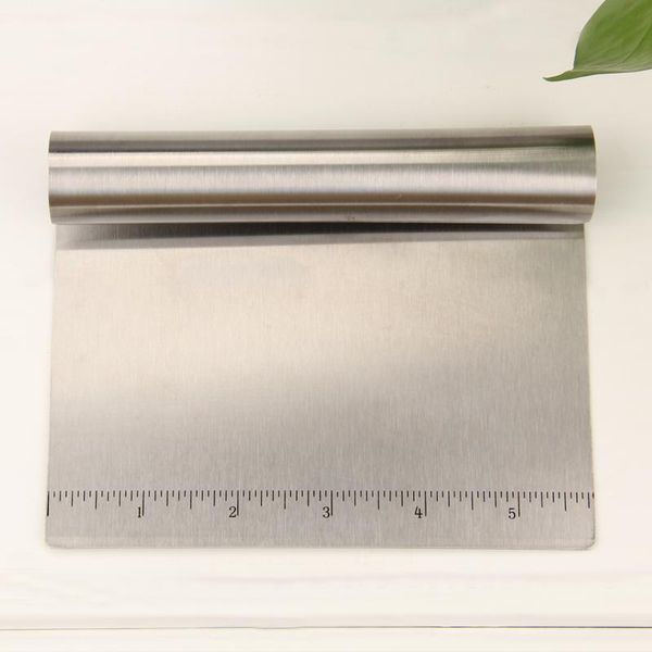 6'' stainless steel pastry fondant icing scraper with scale cake decoration baking tool & tools
6'' stainless steel pastry fondant icing scraper with scale cake decoration baking tool & tools