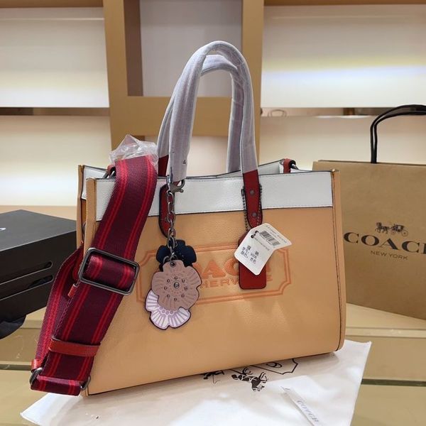 luxury women's bag 2021 new trend versatile leisure carriage leather tote fashion portable one shoulder women's bag messenger hand
luxury women's bag 2021 new trend versatile leisure carriage leather tote fashion portable one shoulder women's bag messenger hand