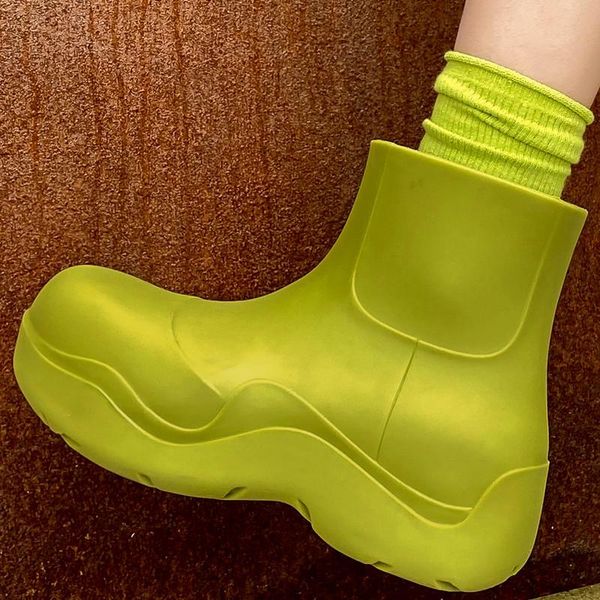 boots 2021 casual platform thick sole women vulcanized rain height increasing slip on waterproof colourful pvc ankle shoes, Black
boots 2021 casual platform thick sole women vulcanized rain height increasing slip on waterproof colourful pvc ankle shoes, Black