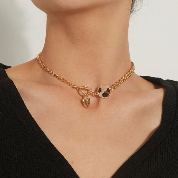 chokers leopard pattern round heart pendant necklace for women clavicle chain short necklaces female 2021 fashion jewelry, Golden;silver
chokers leopard pattern round heart pendant necklace for women clavicle chain short necklaces female 2021 fashion jewelry, Golden;silver