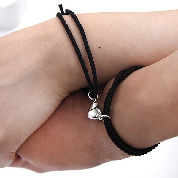 magnetische armband rvs love heart hanger charm paar armbanden voor lover vriend gevlochten touw magneet sieraden, Golden;silver
magnetische armband rvs love heart hanger charm paar armbanden voor lover vriend gevlochten touw magneet sieraden, Golden;silver