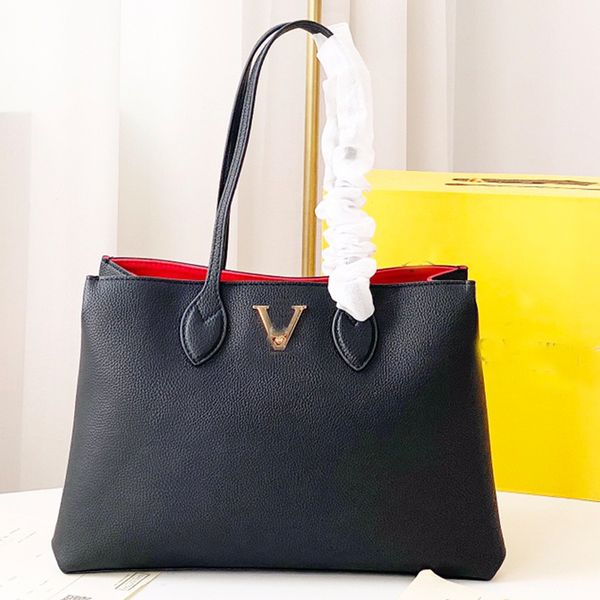 women tote bag handbag large capacity pocket cowhide leather gold metal internal compartment letter lock m57345
women tote bag handbag large capacity pocket cowhide leather gold metal internal compartment letter lock m57345
