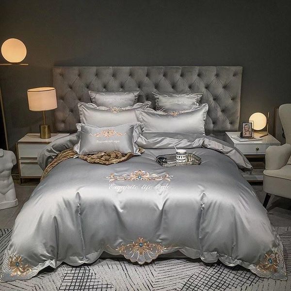 4pcs embroidery duvet cover set king size teal silk satin cotton bedding (1 +1flat sheet+ 2 pillowcases) sets
4pcs embroidery duvet cover set king size teal silk satin cotton bedding (1 +1flat sheet+ 2 pillowcases) sets