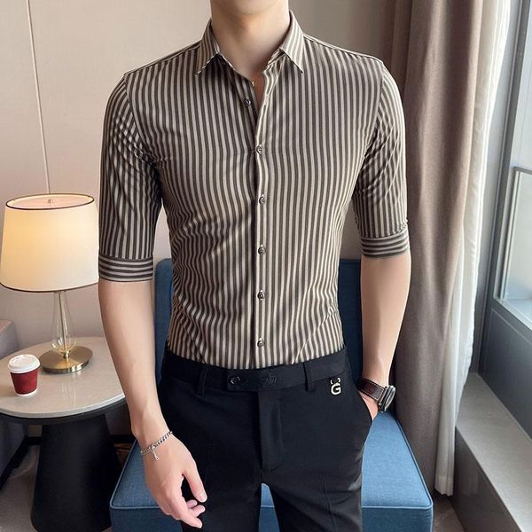 men's casual shirts 2021 high-end middle-sleeved shirt spring summer fashion business striped slim-fit single-breasted, White;black
men's casual shirts 2021 high-end middle-sleeved shirt spring summer fashion business striped slim-fit single-breasted, White;black