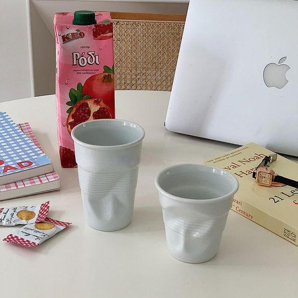 mugs french irregular creative hand holding white ceramic coffee cup minority personality mug
mugs french irregular creative hand holding white ceramic coffee cup minority personality mug