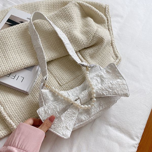 fashion underarm butterfly bag diagonal strap pearl decoration ladies shopping shoulder handbag
fashion underarm butterfly bag diagonal strap pearl decoration ladies shopping shoulder handbag