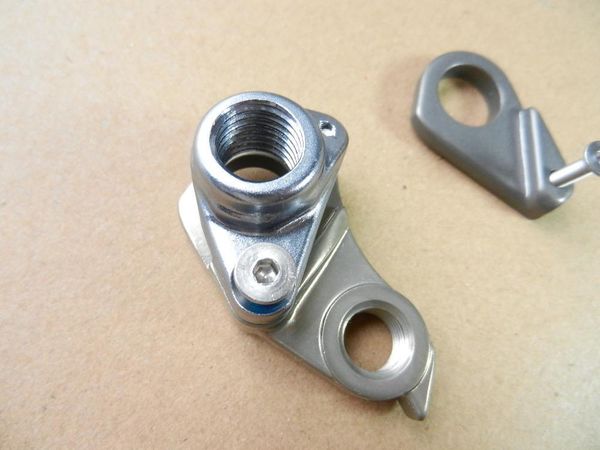 bike derailleurs bicycle thru axle rear derailleur hanger hook 142*12 for giant xtc slr adv/anthem/tranc
bike derailleurs bicycle thru axle rear derailleur hanger hook 142*12 for giant xtc slr adv/anthem/tranc