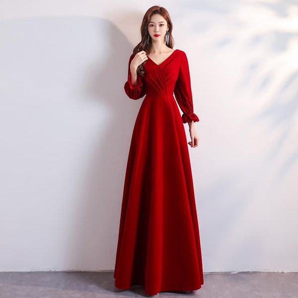 ethnic clothing lantern sleeve cheongsam v-neck pleated bride wedding party dress gown burgundy folds qipao bandage long vestidos de fe, Red
ethnic clothing lantern sleeve cheongsam v-neck pleated bride wedding party dress gown burgundy folds qipao bandage long vestidos de fe, Red