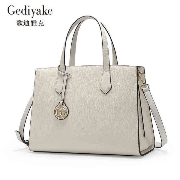 first layer cowhide bag 2022 simple and atmospheric leather women's mother's middle-aged large capacity handbag for her mother-in-
first layer cowhide bag 2022 simple and atmospheric leather women's mother's middle-aged large capacity handbag for her mother-in-