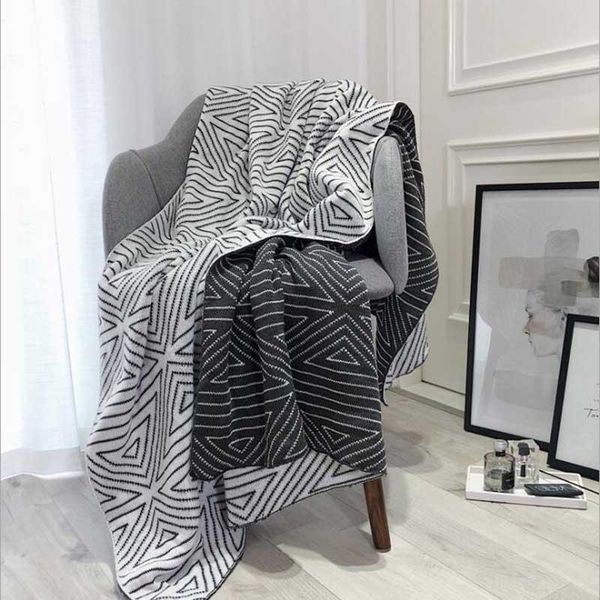 triangle geometry shape knitted blanket double-sided use white and black nap sofa throw single cover blankets
triangle geometry shape knitted blanket double-sided use white and black nap sofa throw single cover blankets