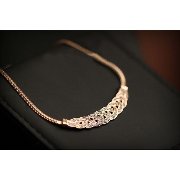 special offer exaggerated fashion twist short necklace clavicle sweater chain jewelry, Silver
special offer exaggerated fashion twist short necklace clavicle sweater chain jewelry, Silver