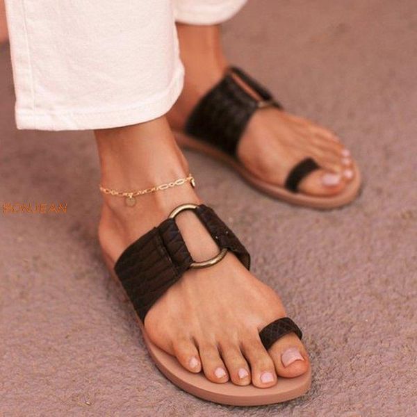 slippers women summer sandals 2021 fashion toe ring flat slides outdoor beach clip metal ladies casual roman, Black
slippers women summer sandals 2021 fashion toe ring flat slides outdoor beach clip metal ladies casual roman, Black